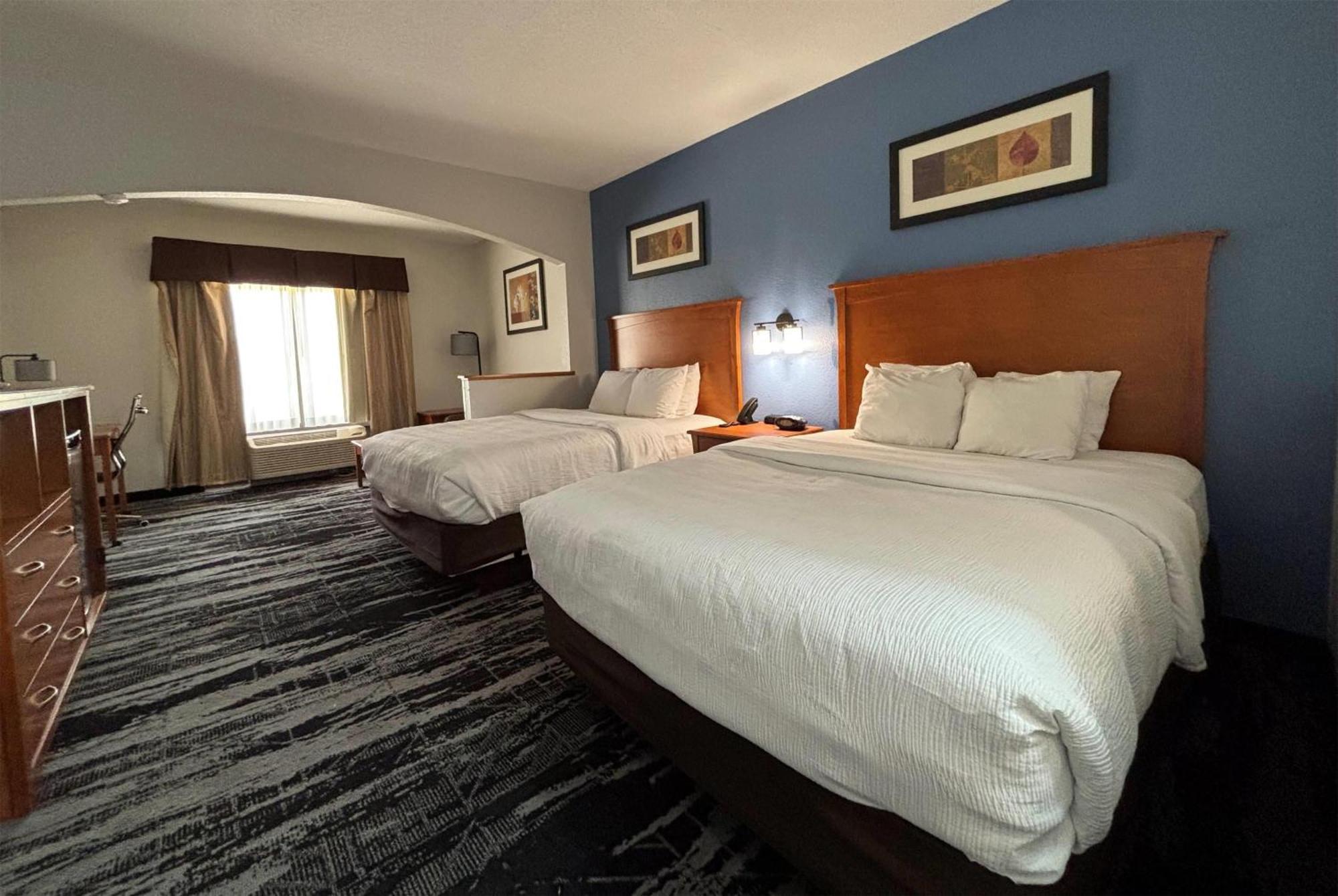 Hotel Baymont By Wyndham Marion Extérieur photo