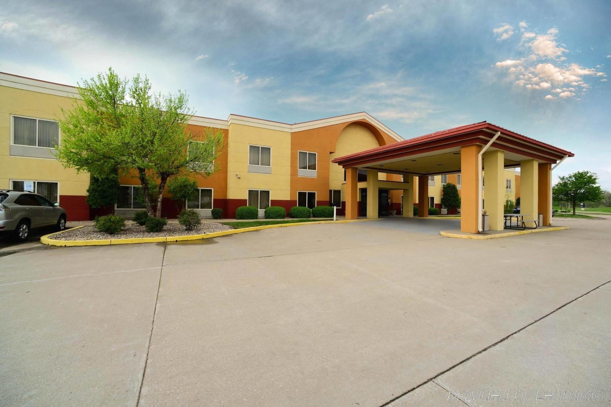 Hotel Baymont By Wyndham Marion Extérieur photo